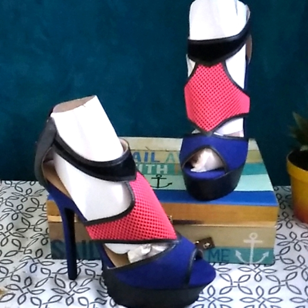 Anne Michelle NWOT